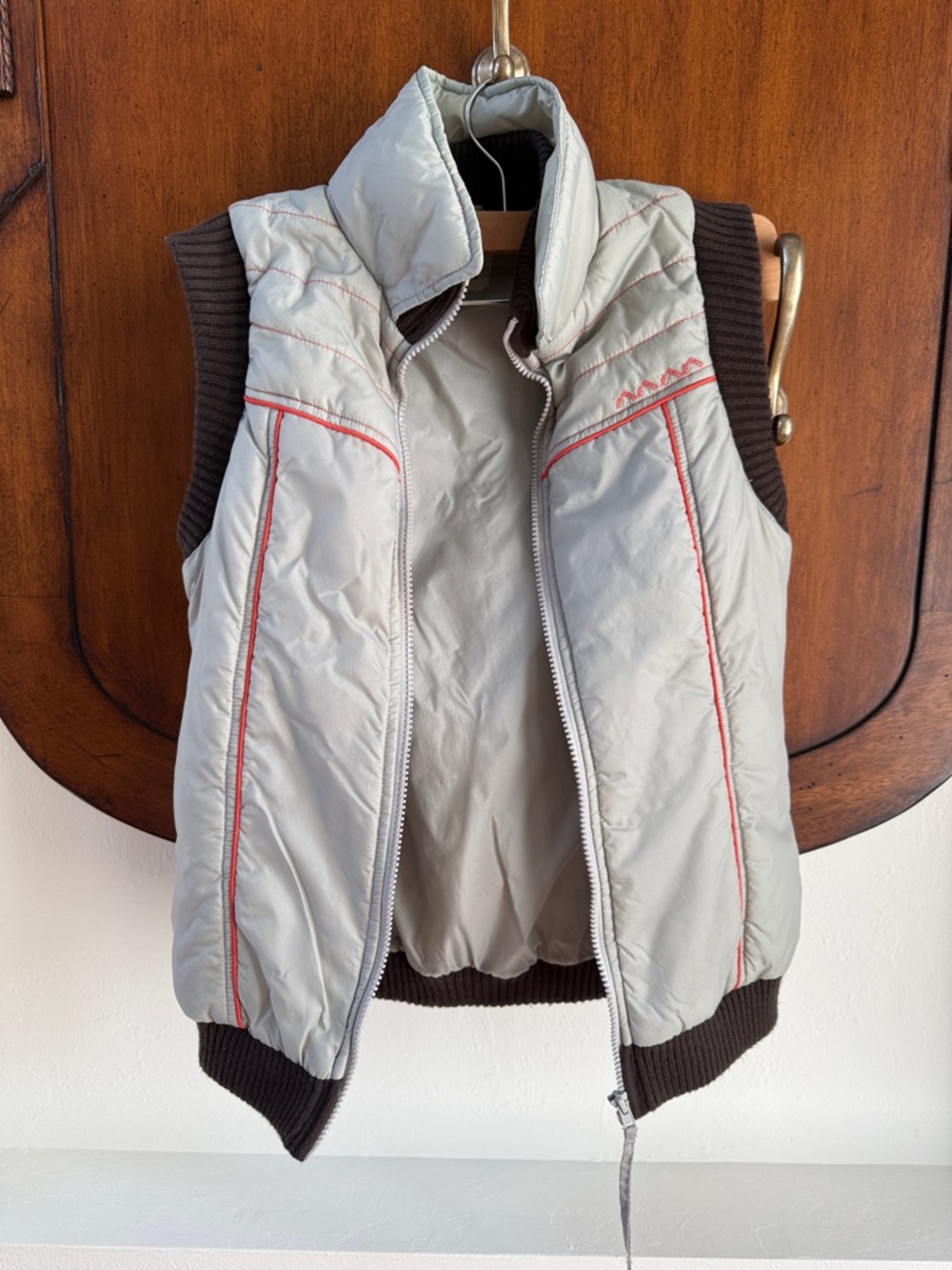 Volcom Light Gray Puffer Vest S